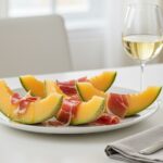 Final presentation of melón con jamón, ideal for summer gatherings.